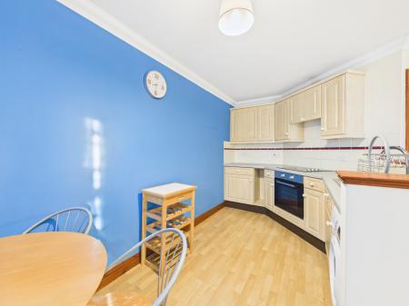 2 bedroom Flat to let in Coledale Mews, Carlisle, CA2