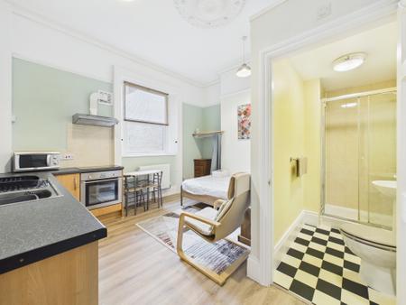1 bedroom Studio flat to let in London Road, Carlisle, CA1