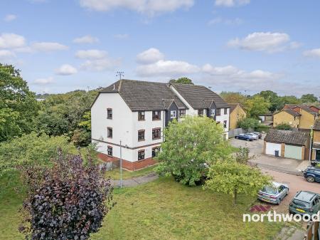 1 bedroom Flat for sale in Bounderby Grove, Chelmsford, CM1