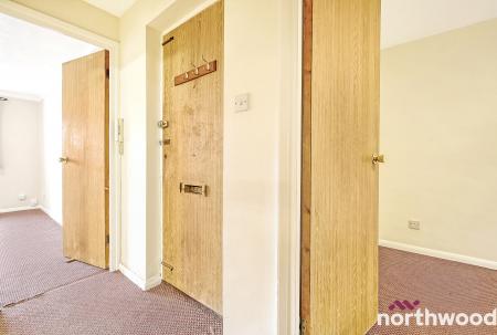 1 bedroom Flat for sale in Bounderby Grove, Chelmsford, CM1