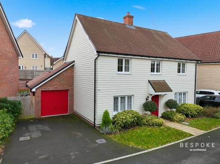4 bedroom Detached house for sale in Petty Croft, Chelmsford, Broomfield, CM1
