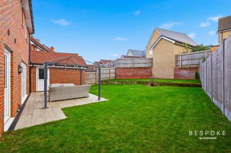 4 bedroom Detached house for sale in Petty Croft, Chelmsford, Broomfield, CM1