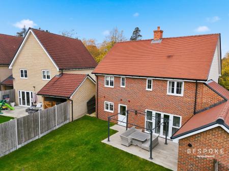 4 bedroom Detached house for sale in Petty Croft, Chelmsford, Broomfield, CM1