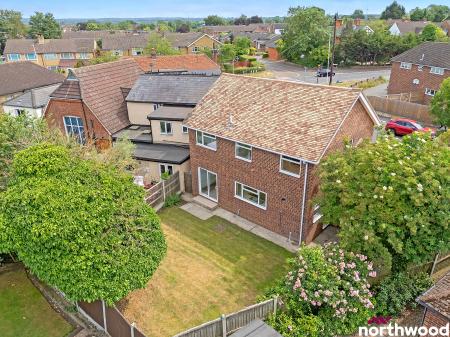 4 bedroom Detached house for sale in Springfield Road, Chelmsford, CM2