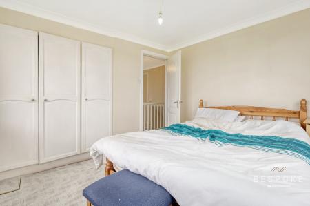 5 bedroom Semi-detached house for sale in Weaversfield, SIlver End, CM8