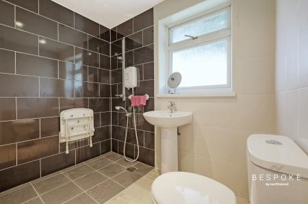 5 bedroom Semi-detached house for sale in Weaversfield, SIlver End, CM8