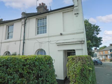 3 bedroom End of terrace house for sale in Baddow Road, Chelmsford, CM2