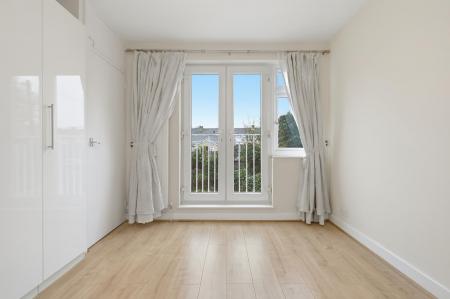 3 bedroom Semi-detached house for sale in Crescent Road, Warley, Brentwood, CM14