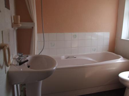 1 bedroom Terraced House to let in Fingringhoe Road, Colchester, CO2