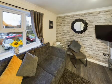 1 bedroom Flat to let in Inkerpole Place, Chelmer Village, Chelmsford, CM2