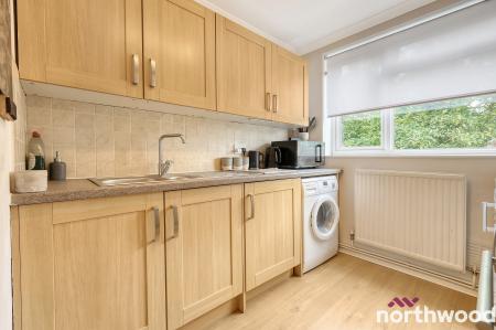 2 bedroom Flat for sale in Haig Court, Chelmsford, CM2
