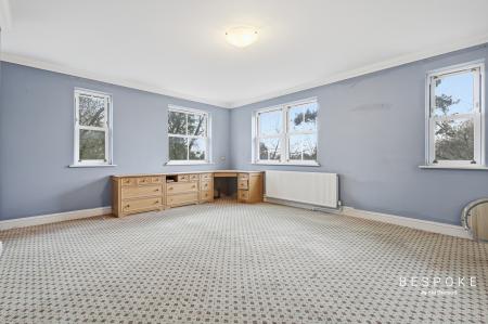 5 bedroom Detached house for sale in Arbour Lane, Springfield, Chelmsford, CM1