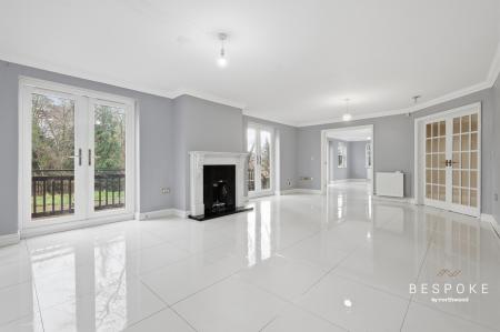 5 bedroom Detached house for sale in Arbour Lane, Springfield, Chelmsford, CM1