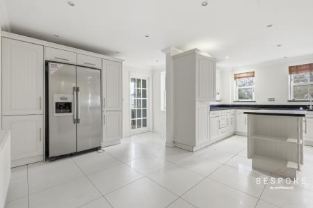 5 bedroom Detached house for sale in Arbour Lane, Springfield, Chelmsford, CM1