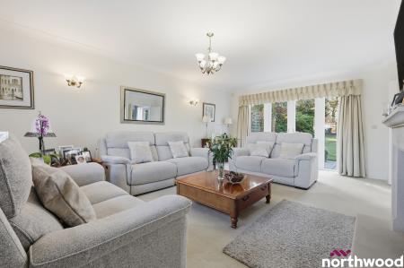 4 bedroom Detached house for sale in Ingrave Road, Brentwood, CM13