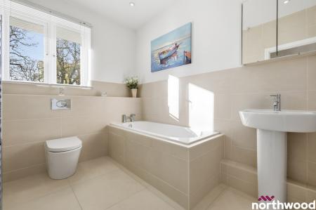 4 bedroom Detached house for sale in Ingrave Road, Brentwood, CM13