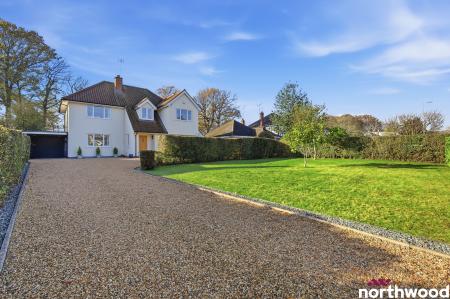 4 bedroom Detached house for sale in Ingrave Road, Brentwood, CM13