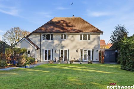 4 bedroom Detached house for sale in Ingrave Road, Brentwood, CM13