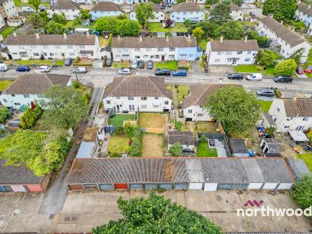 1 bedroom Maisonette for sale in Charnwood Avenue, Chelmsford, CM1