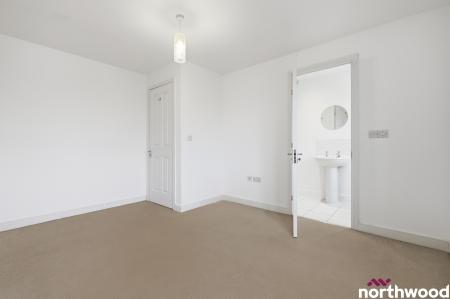 4 bedroom Terraced House for sale in Burghley Way, Chelmsford, CM2