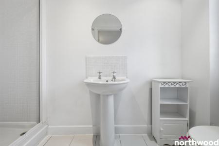 4 bedroom Terraced House for sale in Burghley Way, Chelmsford, CM2