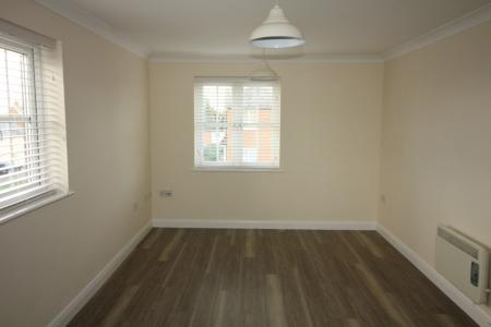 2 bedroom Flat to let in Baden Powell Close, Great Baddow, CM2