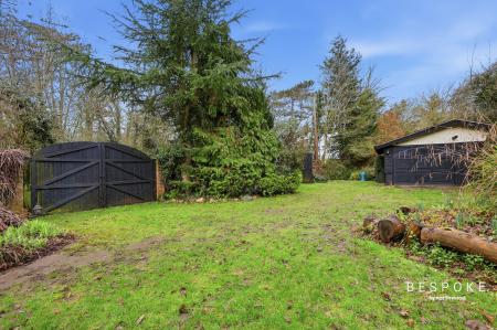 3 bedroom Detached bungalow for sale in Paradise Road, Writtle, CM1