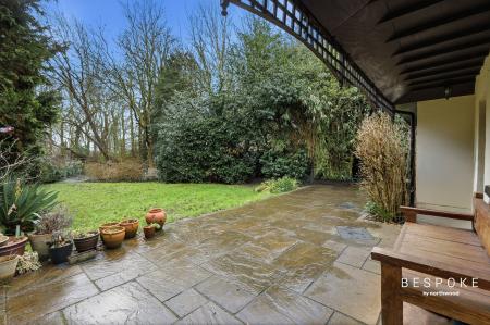 3 bedroom Detached bungalow for sale in Paradise Road, Writtle, CM1