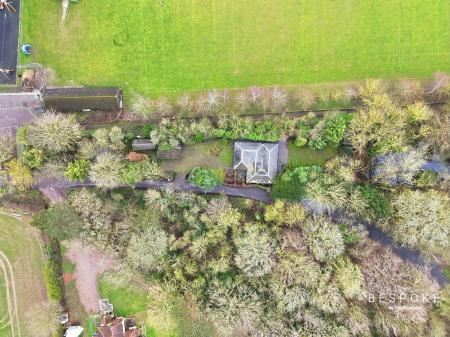 3 bedroom Detached bungalow for sale in Paradise Road, Writtle, CM1