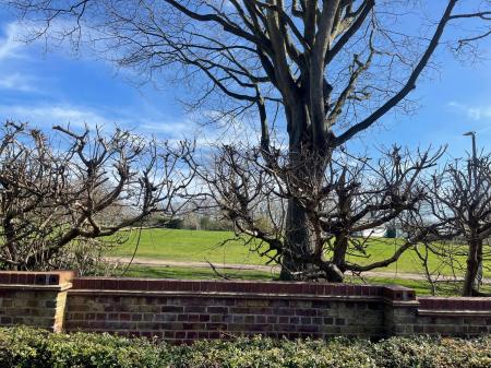 2 bedroom Flat to let in Summerfields, Ingatestone, CM4