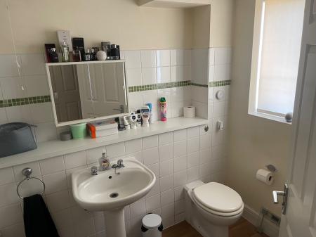 2 bedroom Flat to let in Summerfields, Ingatestone, CM4