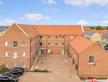 1 bedroom Flat to let in Henry Shuttlewood Drive, Beaulieu, CM1