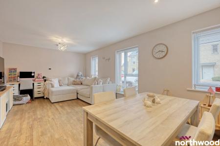 1 bedroom Flat to let in Henry Shuttlewood Drive, Beaulieu, CM1