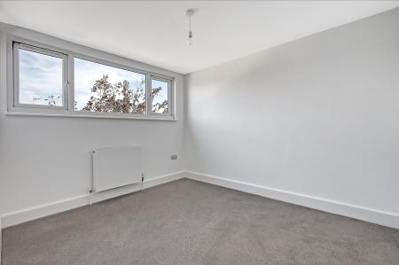 3 bedroom Town house to let in Central Ingatestone