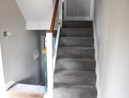 3 bedroom Town house to let in Central Ingatestone
