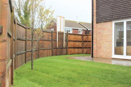 2 bedroom Town house to let in Central Ingatestone