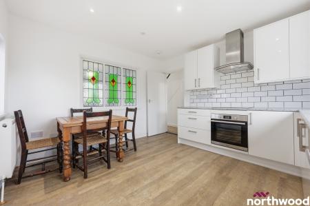 3 bedroom Detached house to let in Writtle Road, Chelmsford, CM1