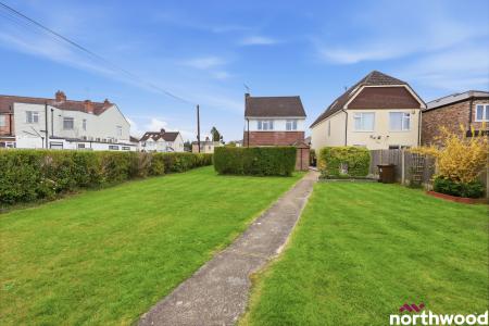 3 bedroom Detached house to let in Writtle Road, Chelmsford, CM1