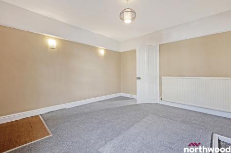 2 bedroom Terraced House to let in Mildmay Road, Old Moulsham, Chelmsford, CM2