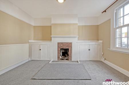 2 bedroom Terraced House to let in Mildmay Road, Old Moulsham, Chelmsford, CM2