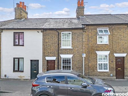 2 bedroom Terraced House to let in Mildmay Road, Old Moulsham, Chelmsford, CM2