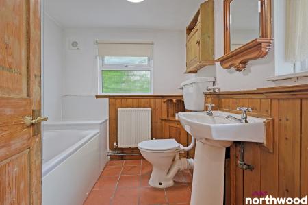 2 bedroom Terraced House to let in Mildmay Road, Old Moulsham, Chelmsford, CM2