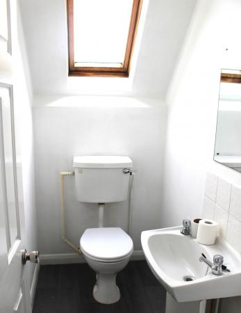 3 bedroom Flat to let in High Street, Ingatestone, CM4