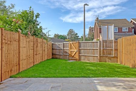 5 bedroom Town house to let in Fairfield, Ingatestone, CM4