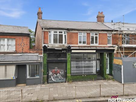 2 bedroom Commercial Property to let in Springfield Road, Springfield, Chelmsford, CM2