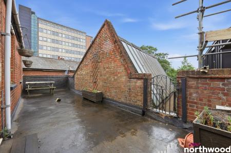 2 bedroom Commercial Property to let in Springfield Road, Springfield, Chelmsford, CM2