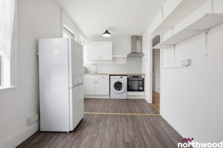 2 bedroom Commercial Property to let in Springfield Road, Springfield, Chelmsford, CM2