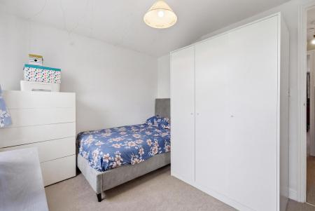 1 bedroom Flat to let in Parkinson Drive, Chelmsford, CM1