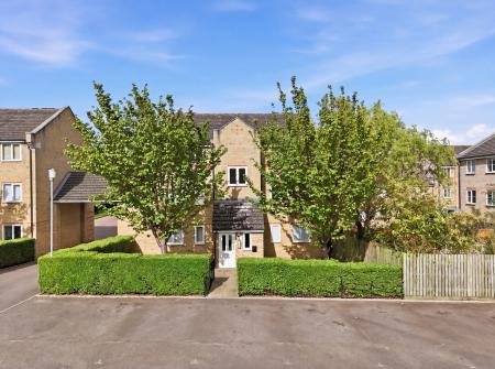 1 bedroom Flat to let in Parkinson Drive, Chelmsford, CM1