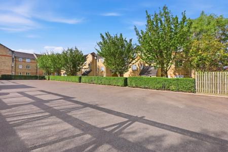 1 bedroom Flat to let in Parkinson Drive, Chelmsford, CM1